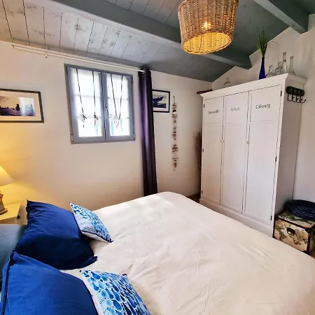 Les Pieds Dans L'eau: Ker Lili Port-Joinville