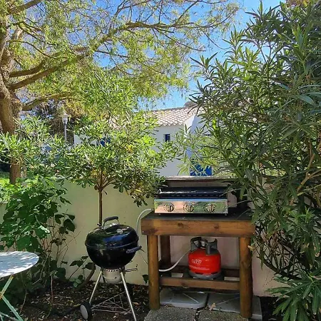 Les Pieds Dans L'eau: Ker Lili