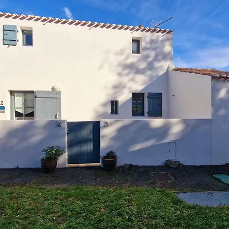 Les Pieds Dans L'eau: Ker Lili *