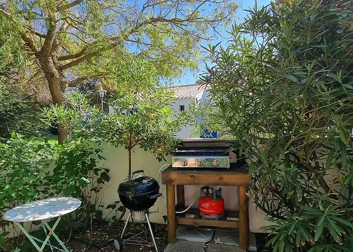 Les Pieds Dans L'eau: Ker Lili