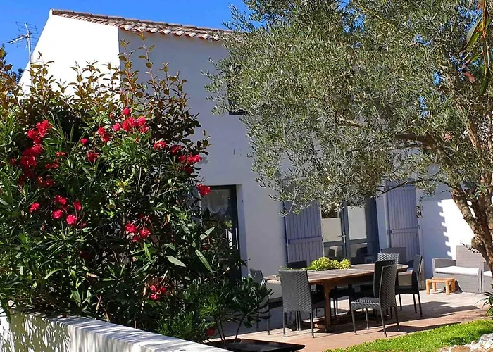 Villa Les Pieds Dans L'eau: Ker Lili Port-Joinville